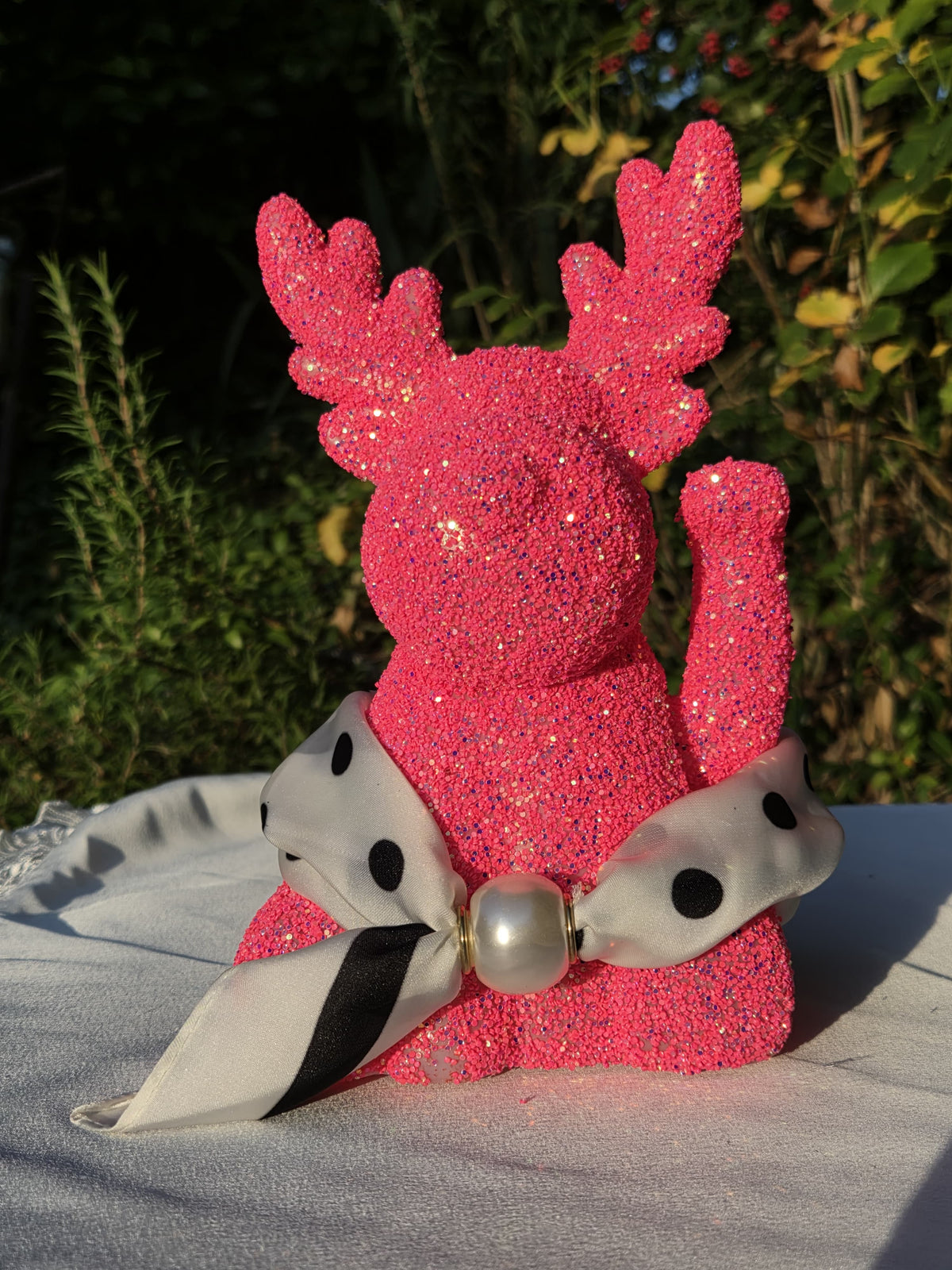 Magic Glitter Rentier – winkende Dekofigur, 21 cm