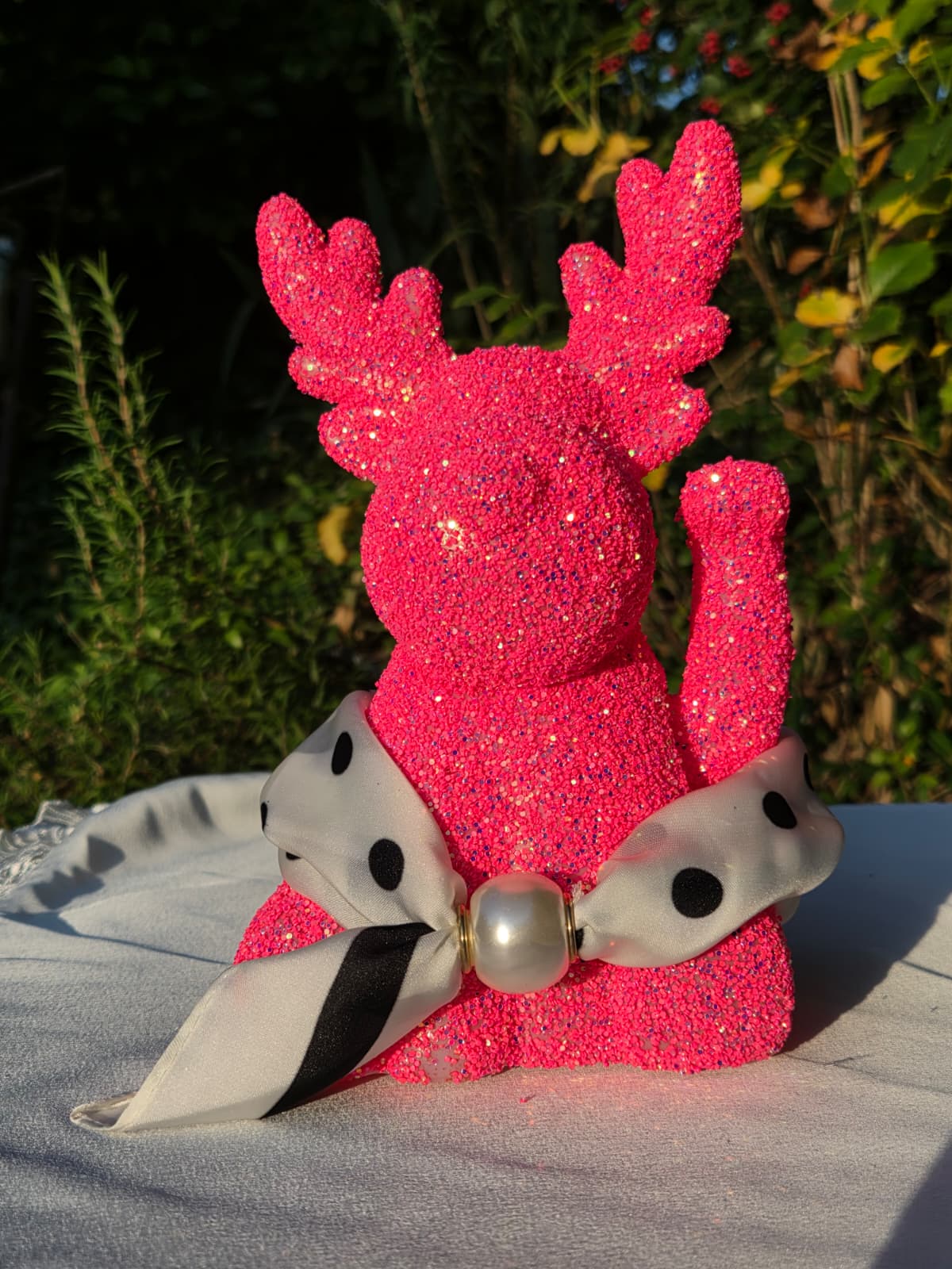 Magic Glitter Rentier – winkende Dekofigur, 21 cm